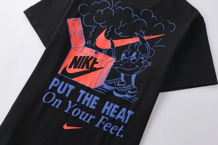 T-shirt Nike “Heat On Your Feet”