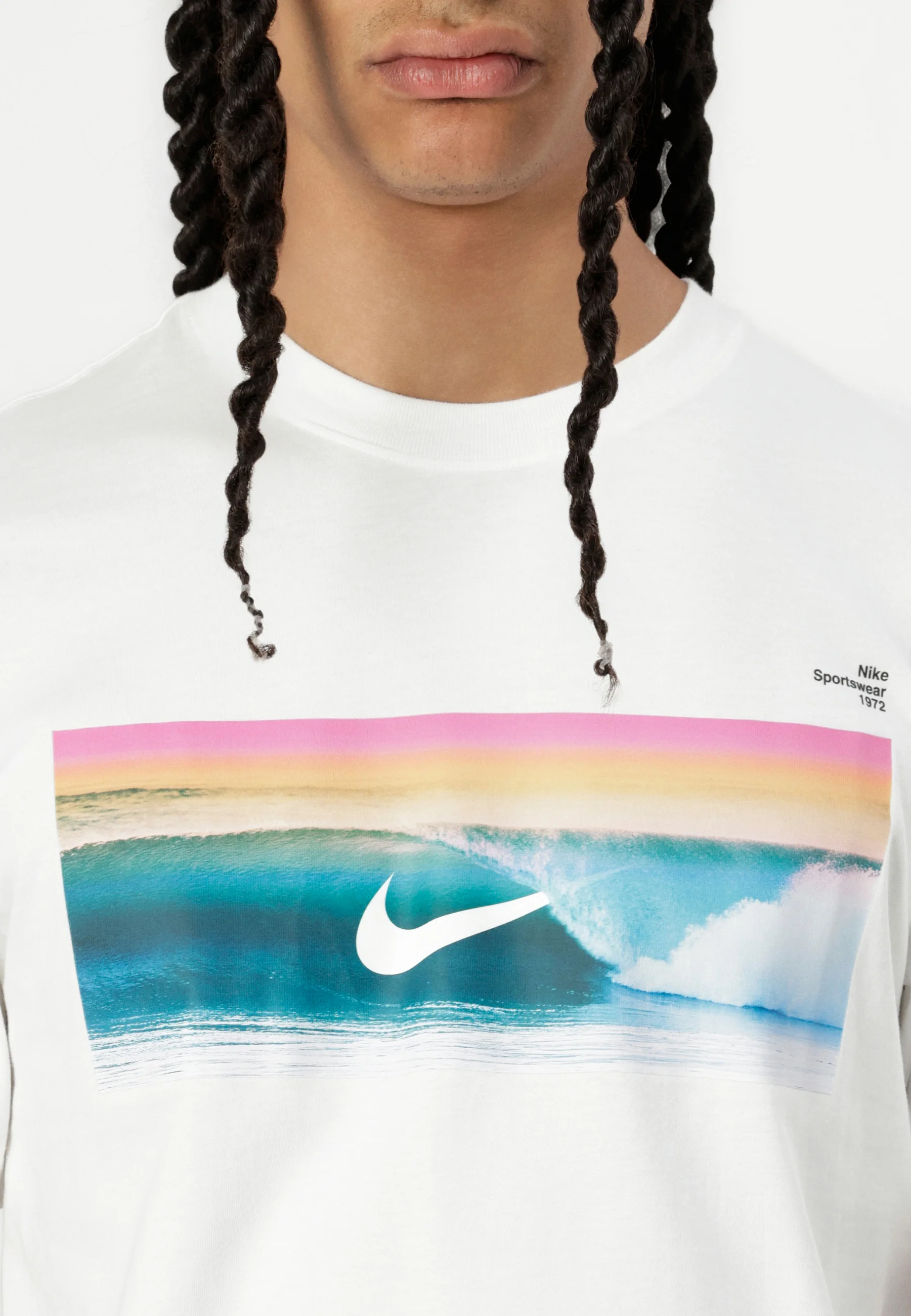 Nike HJ0760-100 Ocean Sunset T-Shirt
